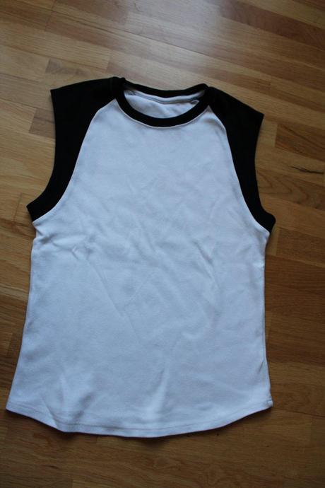 Bielo-čierne tričko, s