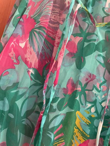 Ľahká letná predĺžená bluza, 40