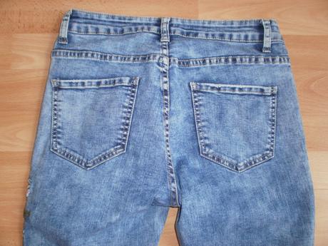 Rifle s výšivkami na stehnách, gate,38