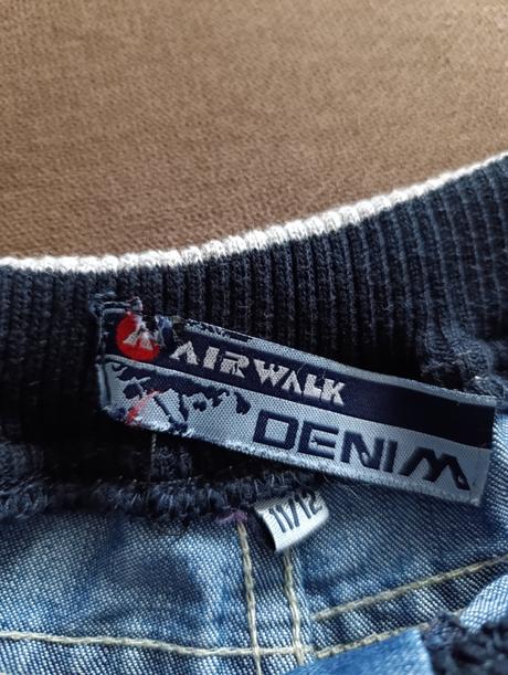 Chlapčenské kraťasy, 140