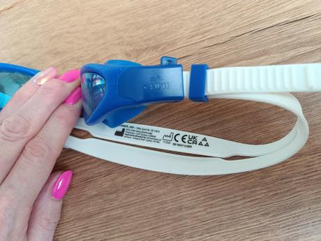 Plavecke okuliare s, 