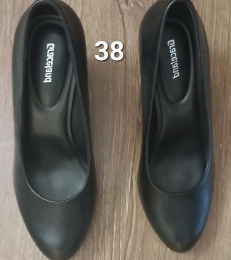 Predám, 38