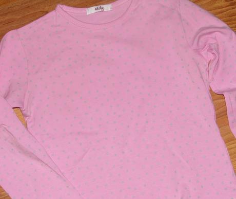 Tričko so srdiečkami v110/116, 116