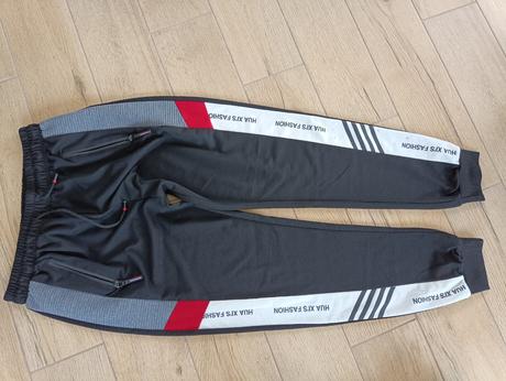 Balík oblečenia od veľkosti m, m