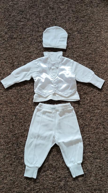 Slavnostne oblecenie, 62