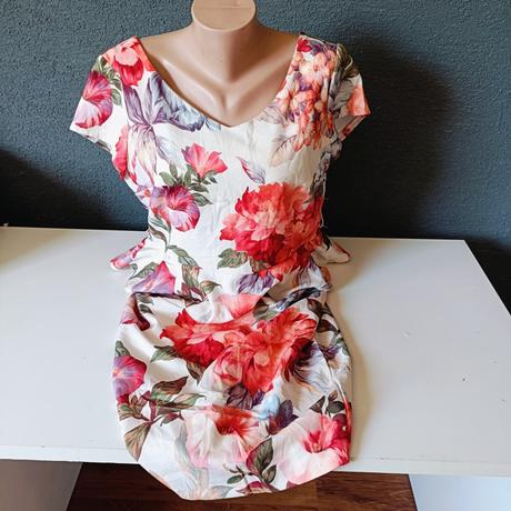 Kvietkovane saty, xl