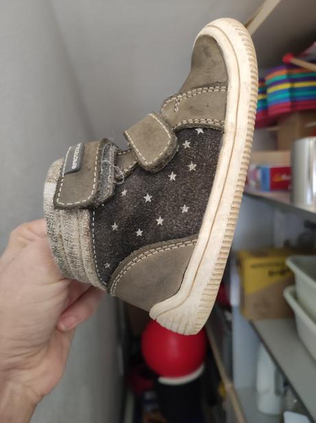 Darujem topánky, protetika,22