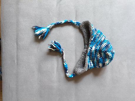 Čiapka pletená na uši, s