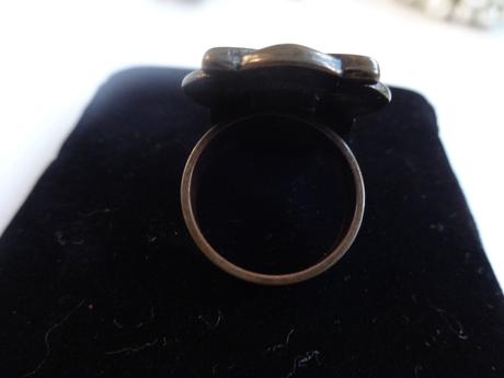 Sovičkový výrazný prsteň, 