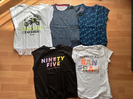 Balík dievčenského oblečenia, 140–152