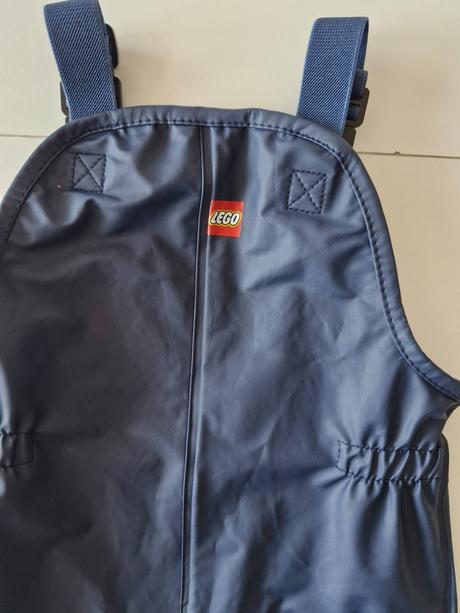Nohavice do dažďa, lego,86