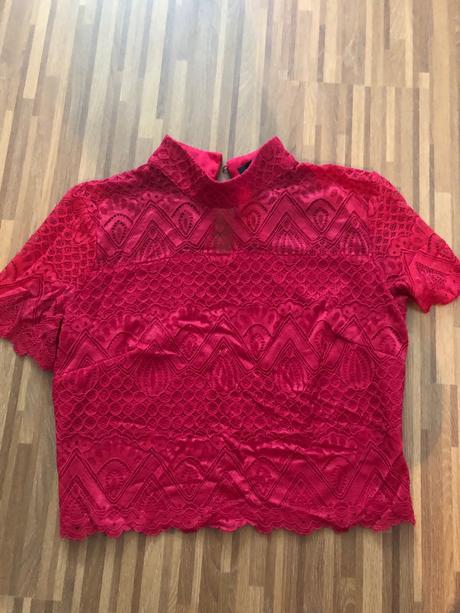 Cipkovany top zn. guess, guess,m
