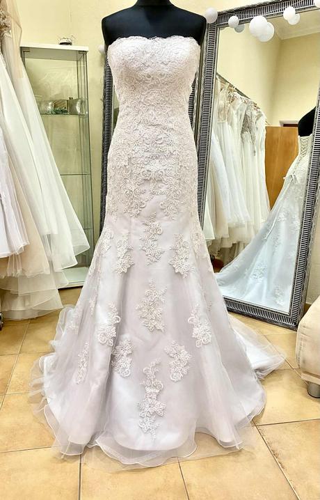 Svadobné šaty  veľkosť s/m/l, l / m / s