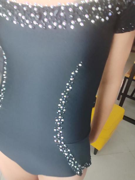 Gymnastický dres, 140