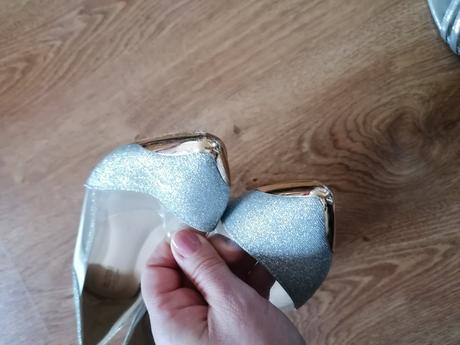 Strieborne baleriny, 39