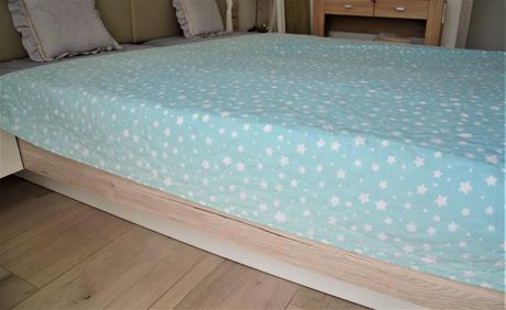 Hviezdičkový obojstranný prehoz na posteľ-183x217c, 