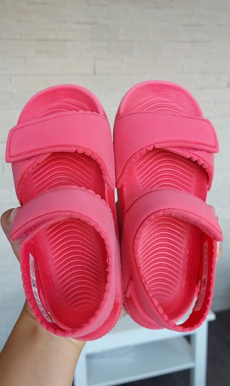 Ľahulinke sandalky adidas, adidas,26