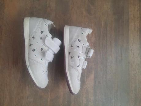 Botasky, tenisky c. 26, reserved,26