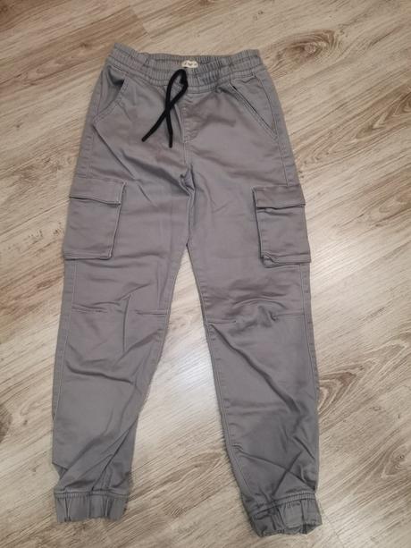 Športové nohavice, f&f,146