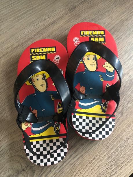 Šľapky sam poziarnik, 26