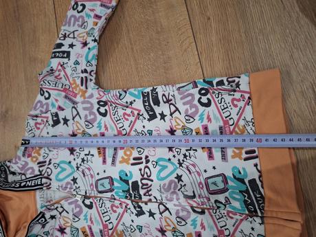 Super mikinka, guess,116