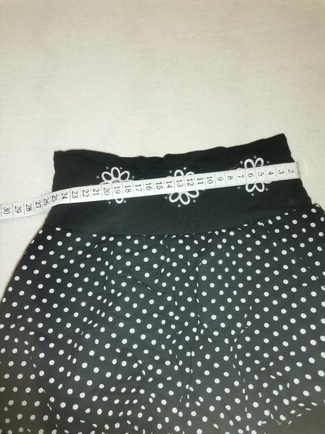 Legíny so sukňou, 122