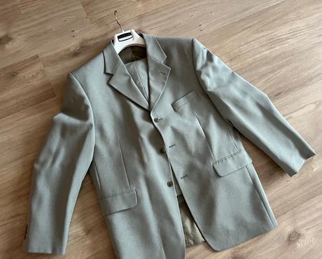 Oblek slovenský výrobok, 52