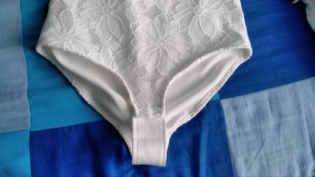 Šaty na prijímanie (pribalím plavky), 122