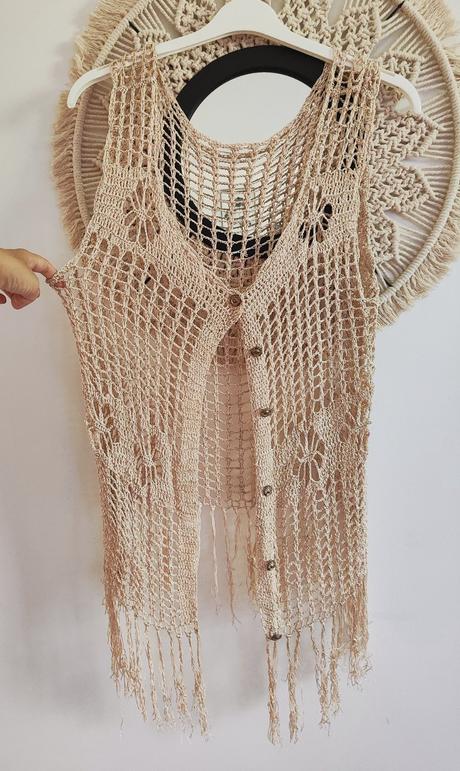 Béžovo zlatá vesta, 