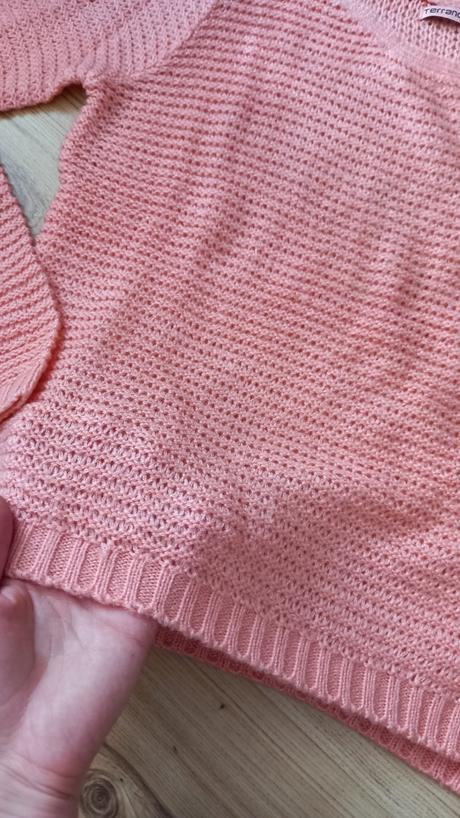 Perforovany svetrík, terranova,xs