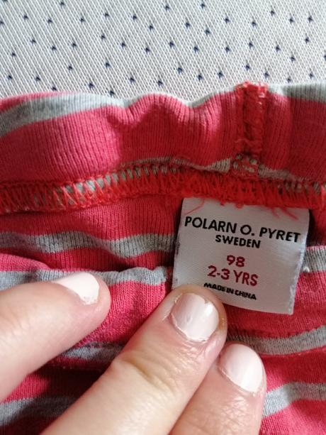 Pruhovane teplaky, 98