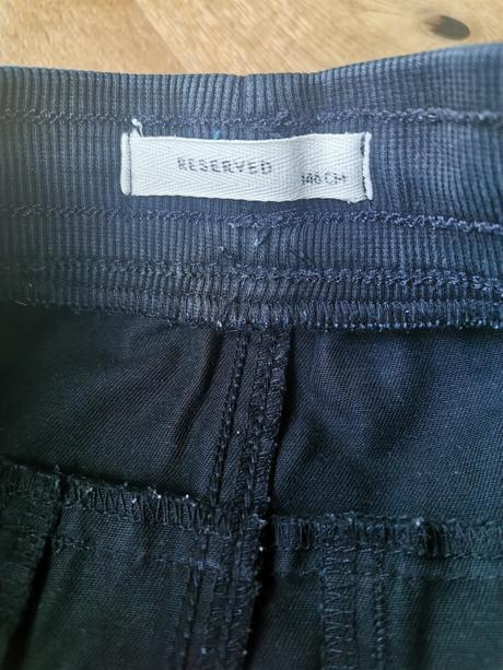 Nohavice, reserved,146