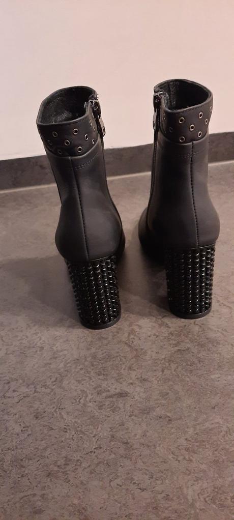 Nessi clenkove cizmy, 37