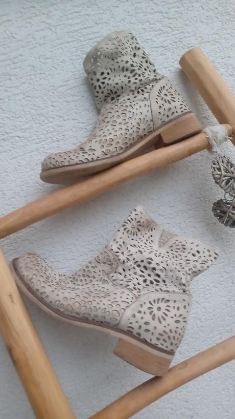 Čizmy made in italy s postovnym, 40