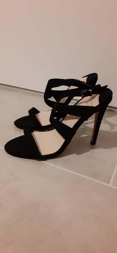 Čierne sandále, 37