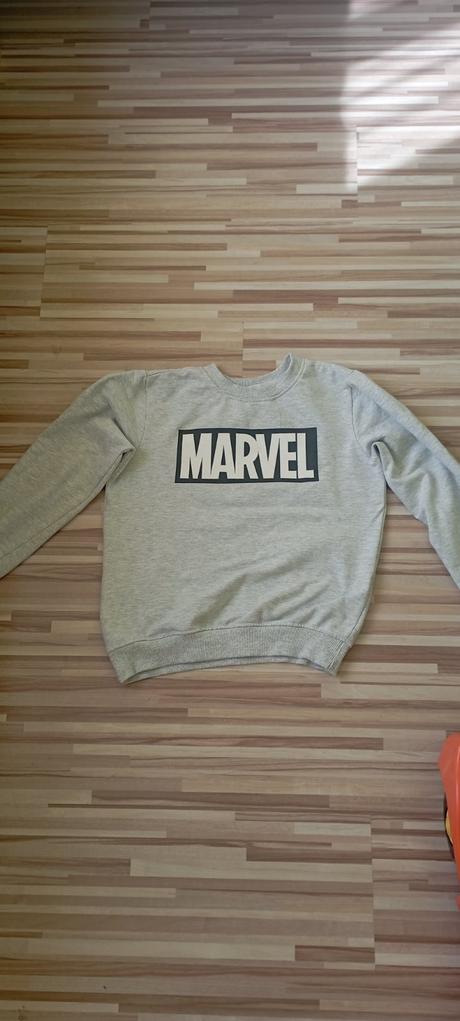 Mikina marvel, sinsay,152