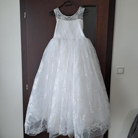 Šaty na sväté prijímanie, 140