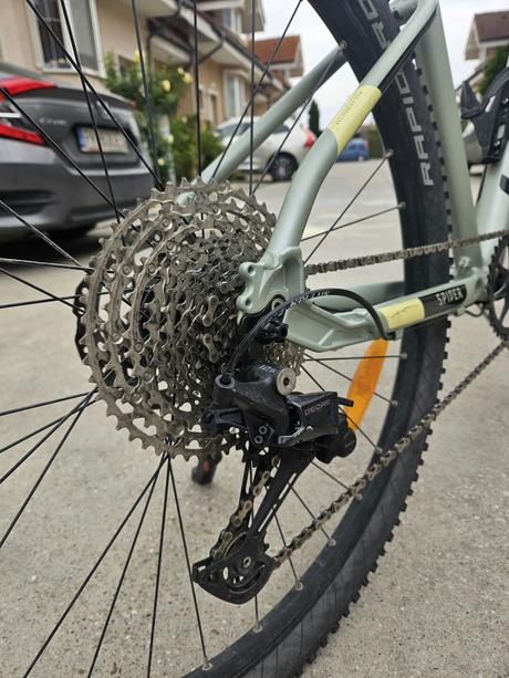 Predám juniorský bicykel kellys, kellys,28