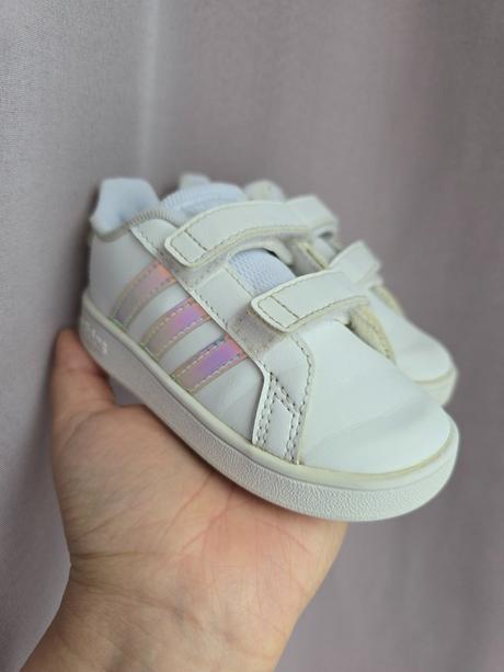 Botasky adidas, adidas,23