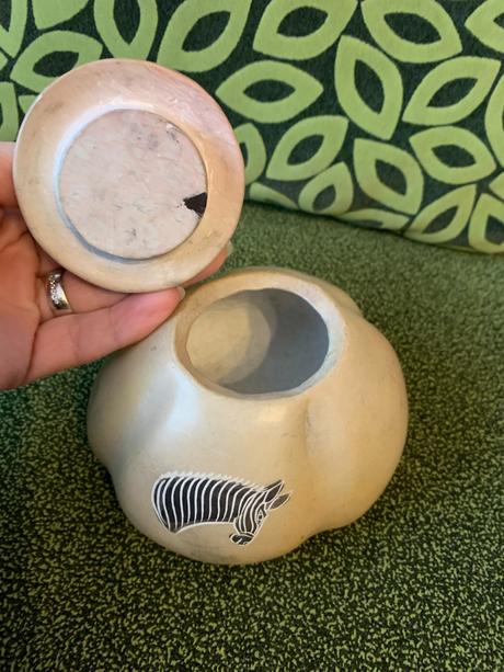 Nádobka v tvare tekvičky,