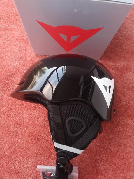 Dainese lyžiarska prilba veľkosť 52-56 cm, dainese