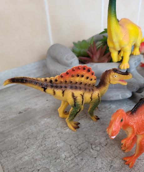 Dinosaury  - 9 kusov - stredná veľkosť, 