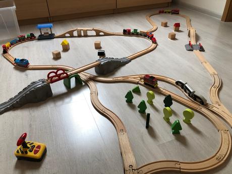 Drevená ikea vlaková dráha, 