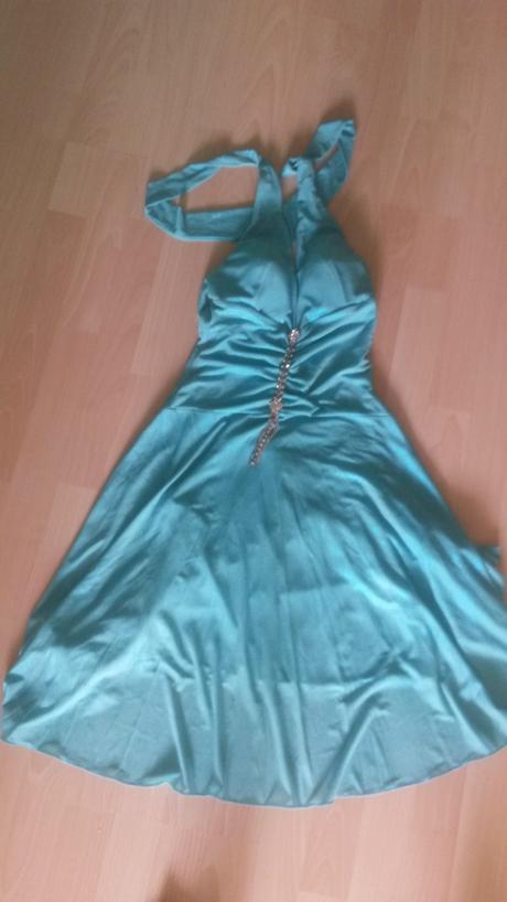 Spoločenské šaty, 36