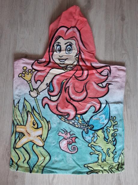 Uterakove ponco s kapucnou morska panna, 