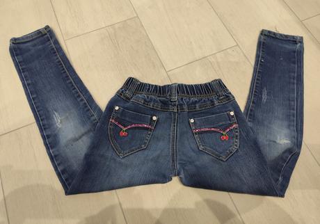 Predám dievčenské rifle, 122