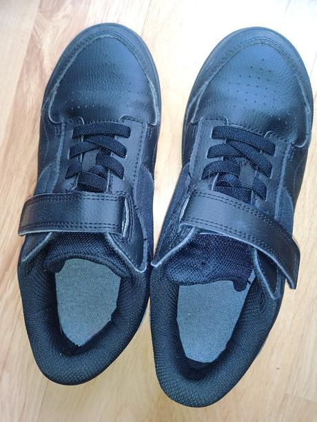 Tenistky na telesnú, decathlon,38