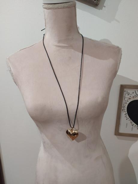 Náhrdelník, bershka