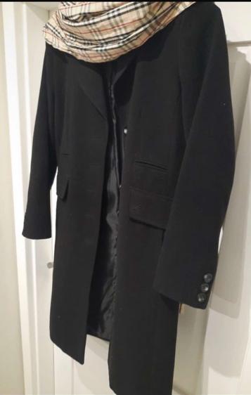 Cierny kabat, next,l