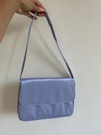 Bledofialová kabelka, 